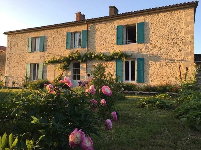 Gites Les Demeures De Valette Azay-le-Brule エクステリア 写真